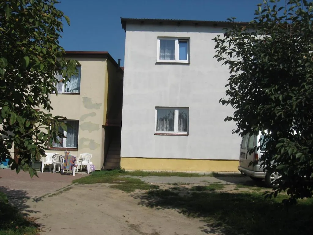 Pokoje Goscinne Pod Wiatrakiem Kiekrz Homestay