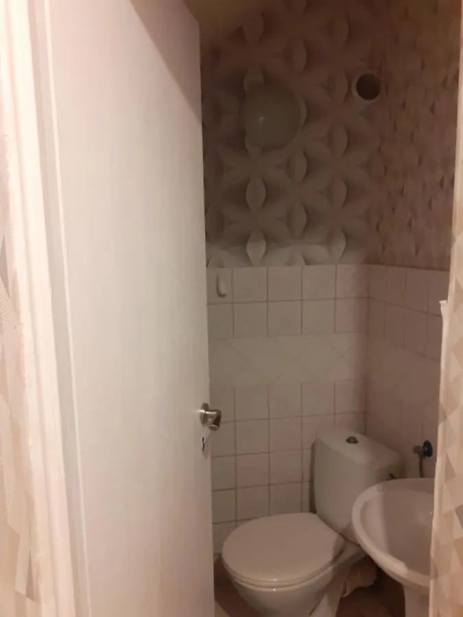 Pokoje Goscinne Pod Wiatrakiem Kiekrz Homestay